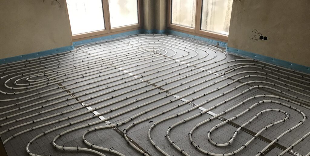 Ogrzewanie podłogowe w pytaniach i odpowiedziach Green House Systems Fotowoltaika